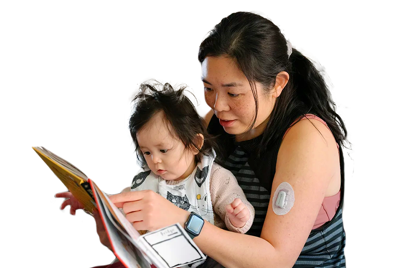 Mujer sentada con niño